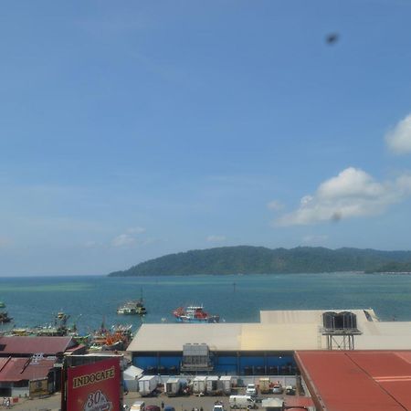 Pinay Home- The Shore Kota Kinabalu Exterior photo