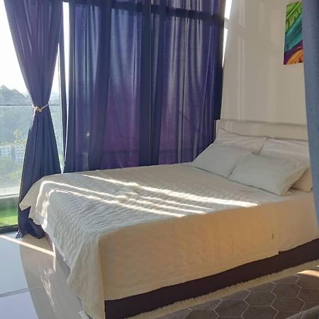 Pinay Home- The Shore Kota Kinabalu Exterior photo